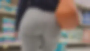 Fun Size Married GILF PAWG w/ Crazyyyy Ass (OC)