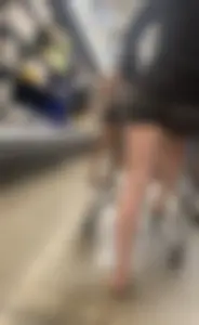 College girl shows off gap to me