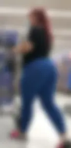 [OC Covid-era catch] Hot thick redhead Latina MILF VPL Wedgie Walmart