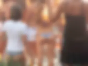 Bikini girls
