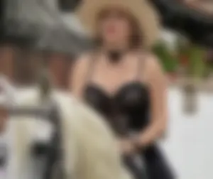 Latina cowgirls gitty up! Non OC