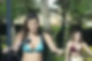 Deerfield Beach girls in bikinis