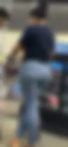 Chica shows bendover abilities + standard caps of chic w nice ass @ Wally‼️