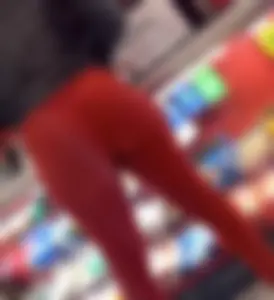 Nice big round bubble butt booty in red yoga pants