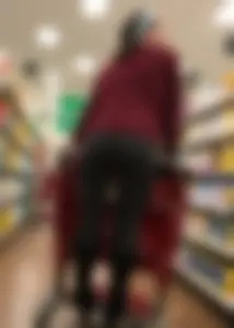 Target girl shopping in grey leggings with a nice ass and vpl