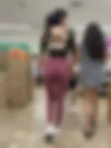 Slim latina shopping and squatting (oc)
