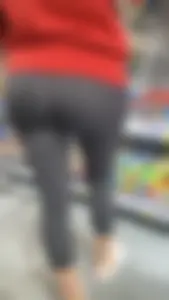 Milf with crAzy ass and thigh gap
