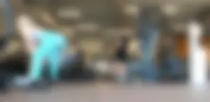 Gym blonde in turquoise leggings notices me and doesn’t mind, even moves in front of me later for some close-ups