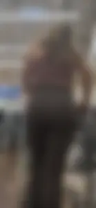 Slim thicc Walmart babe