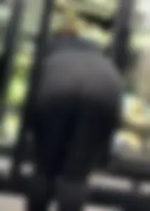 Chic magically reveals VPL with a sweet deep bendover‼️