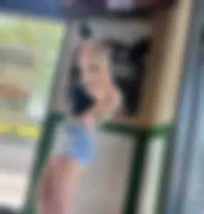 Blondie at wing stop (oc)