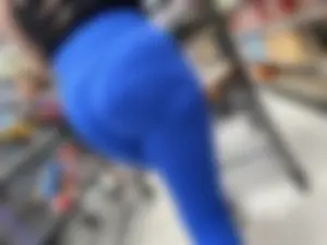 Pawg bend over🫣 *VTL*