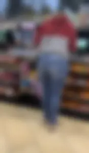 2 Milf booties @ 7/11