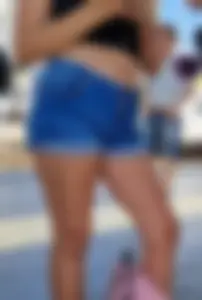 Sexy Candid Chick in a Top And Jean Shorts at the Public Train Station Creepshots