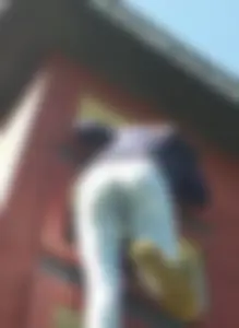 Hot Girl in Tight Jeans Climbing a Building - Creepshot from Below