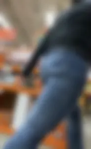 Girl fills her jeans at HD