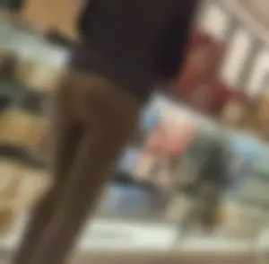 Round Booty at Mall (OC)