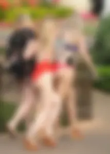 Bikini girls