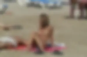 Sexy mature girls on Vilanova topless beach