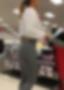 Sexy lady shopping at Target with a big ass in grey leggings