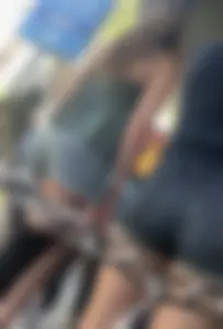 Theme Park Candid Ass With Face Shots (OC)