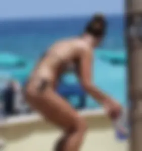 Candid Florida beach and bikini girls