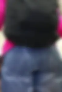 College Booty in Yoga Pants With the Lightning Pattern Classroom Closeups