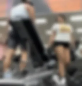 THICK LATINA TINY BLACK SHORTS