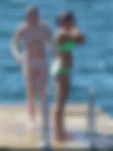 Bikini girls