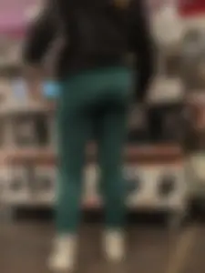Green chubby butt