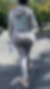 CRAZY bbl in grey leggings
