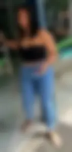 Brunette girl (front and back)