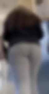 Slightly Chubby White Girl Jiggling In Grey Sweatpants