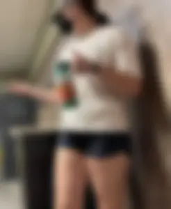 Thick college slut in shorts