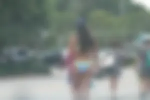 Florida beach and bikini girls