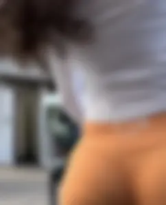 GOATED PEACHY BOOTY  VPL FROM CLOSE