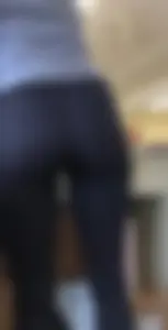 Cashier Teen in Leggings