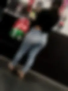 Nalgas divinas en jeans sin bolsas