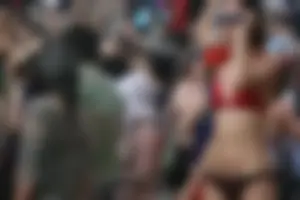 Boryeong Mud Fest 2008 girls mostly in bikinis