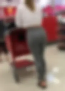 Sexy lady shopping at Target with a big ass in grey leggings
