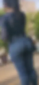 Armenian girl has gorgeous ass