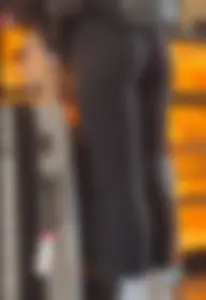 Petite Hotel Leggings Lean Over