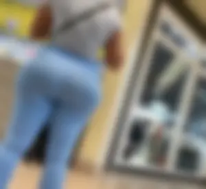 Mall booty in blue leggings (OC)