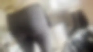 Amazing Latina in Black Leggings VPL (oc)