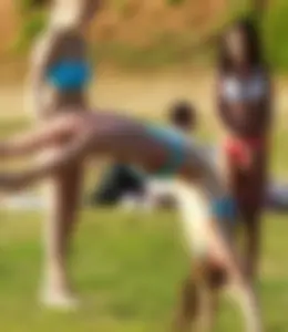 Bikini girls