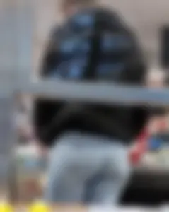 OC PERFECT BUTT in Tight Jeans