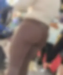 Couple Latinas with booties (OC)