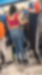 Milf nice ass in jeans