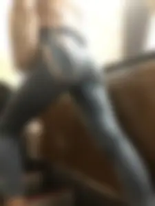 Awesome Booty and Long Legs on the Escalator Creepshots