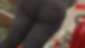 Thick ASS milf lets me cap